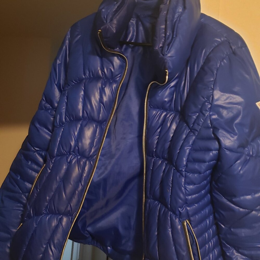 DARK BLUE GUESS PUFFER COAT
